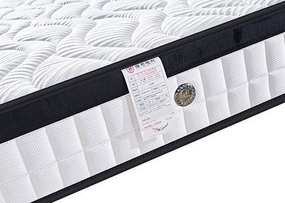 Durable Single Gel Memory Foam Mattress Anti Allergy Knitted Fabric Detachable