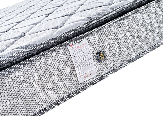 Practical Soundproof Gel Memory Foam Mattress With Coil Spring Skin Friendly Durable